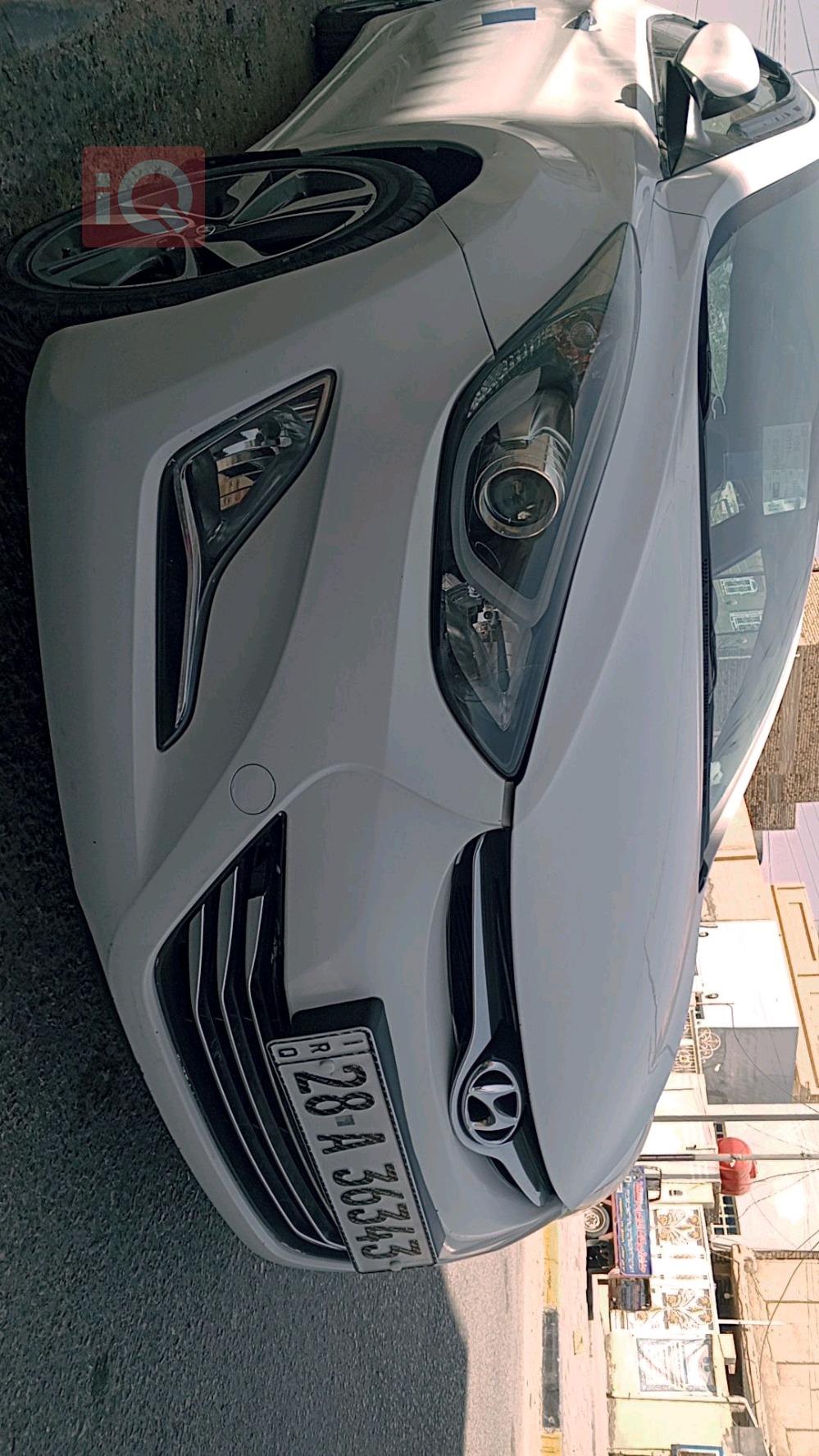 هیوندای ئەلەنترا